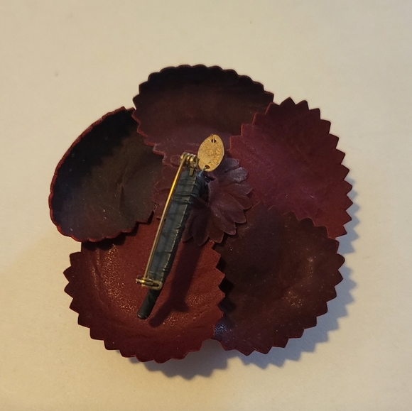 Authentic CHANEL Leather Camellia Corsage Brooch - Picture 4 of 9